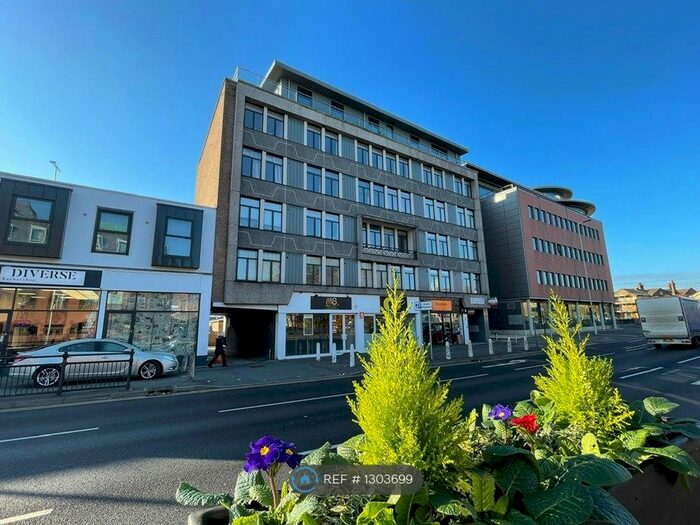 2 Bedroom Flat To Rent In Friars House, Chelmsford CM2