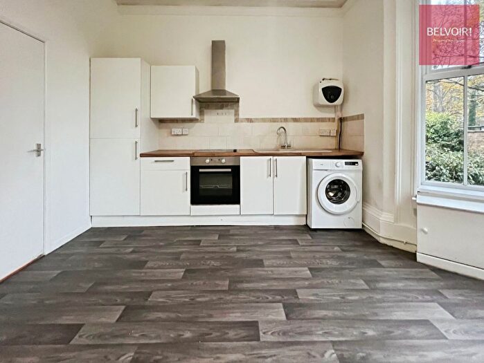 1 Bedroom Studio To Rent In Bargate, Grimsby, DN34