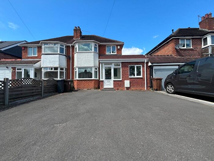 3 Bedroom Semi-Detached House To Rent In Damson Lane, Solihull, West Midlands, B92