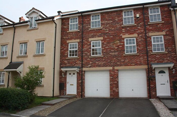 3 Bedroom Terraced House To Rent In Adams Land, Coalpit Heath, BS36