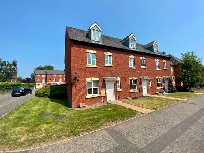 4 Bedroom End Of Terrace House To Rent In Ashby Road, Coalville, LE67