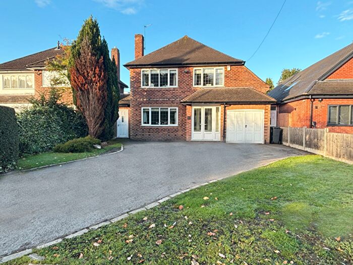 4 Bedroom Detached House For Sale In Prospect Lane, Solihull, B91