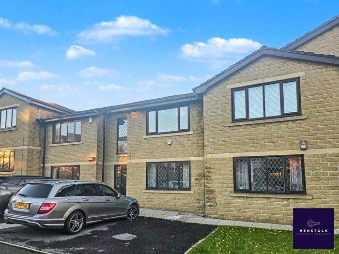 2 Bedroom Apartment For Sale In Tetlow Street, Middleton, Manchester, M24
