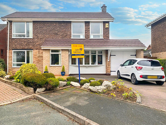 3 Bedroom Detached House For Sale In Woodside Close, Little Haywood, ST18