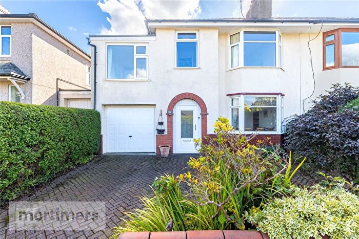 4 Bedroom Semi-Detached House For Sale In Lyndale Avenue, Wilpshire, Blackburn, Lancashire, BB1