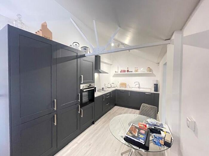 1 Bedroom Penthouse To Rent In Union Street, Dunstable, LU6