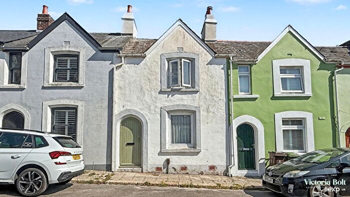 2 Bedroom Cottage For Sale In Shaftesbury Cottages, Plymouth, PL4