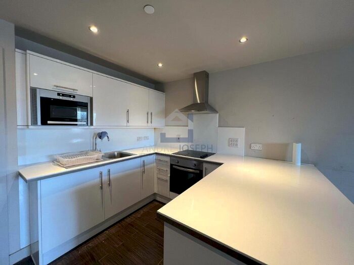 1 Bedroom Flat To Rent In London Road, Norbury, SW16