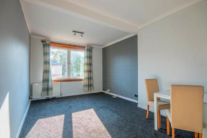2 Bedroom Flat To Rent In Featherhall Place, Edinburgh, EH12