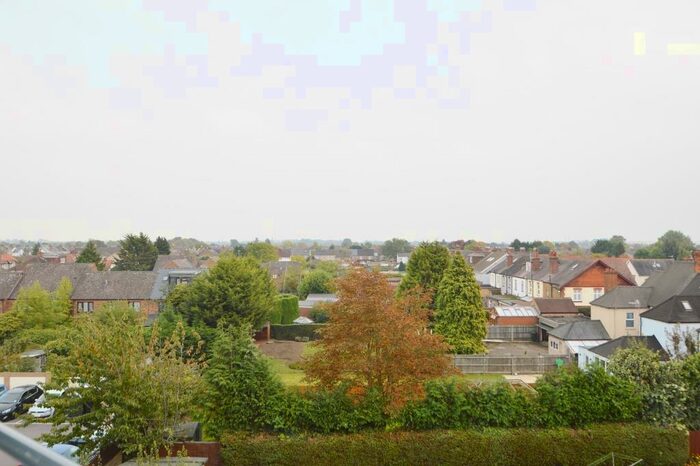1 Bedroom Apartment To Rent In Willow Court, Meadfield Road, Langley, Berkshire, SL3