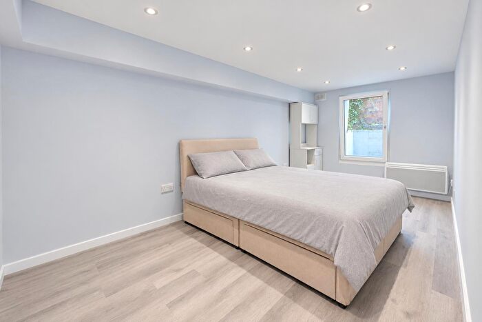 3 Bedroom Apartment To Rent In Maldon Road, Colchester, CO1
