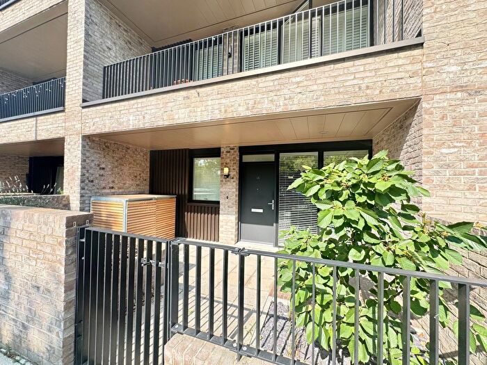 3 Bedroom Flat To Rent In Olympic Park Avenue, London, E20