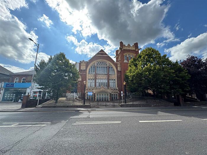 3 Bedroom Flat To Rent In Wycliffe House, Cranbrook Road, I, IG1