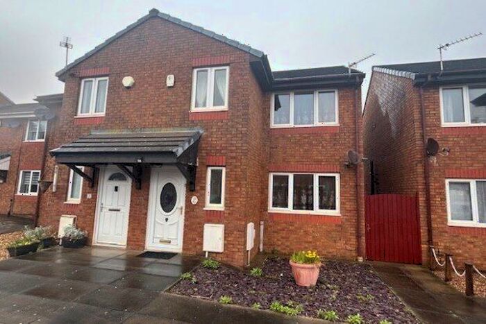 3 Bedroom Semi-Detached House To Rent In Warren Grove, Thornton-Cleveleys, FY5