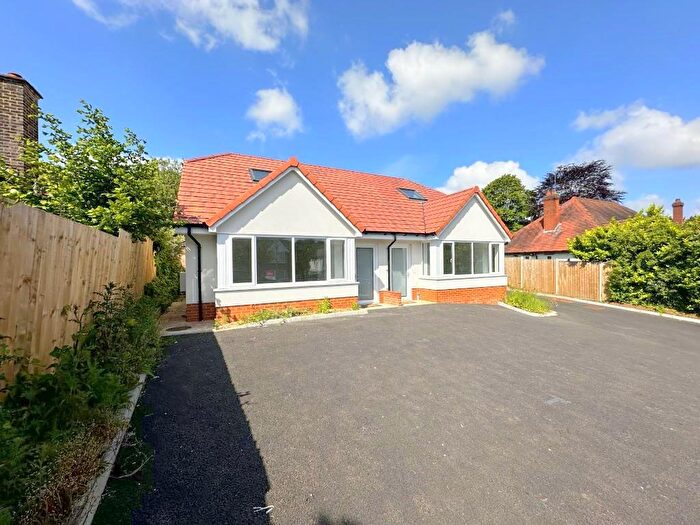 2 Bedroom Semi-Detached House To Rent In Oakley Road, Luton, LU4