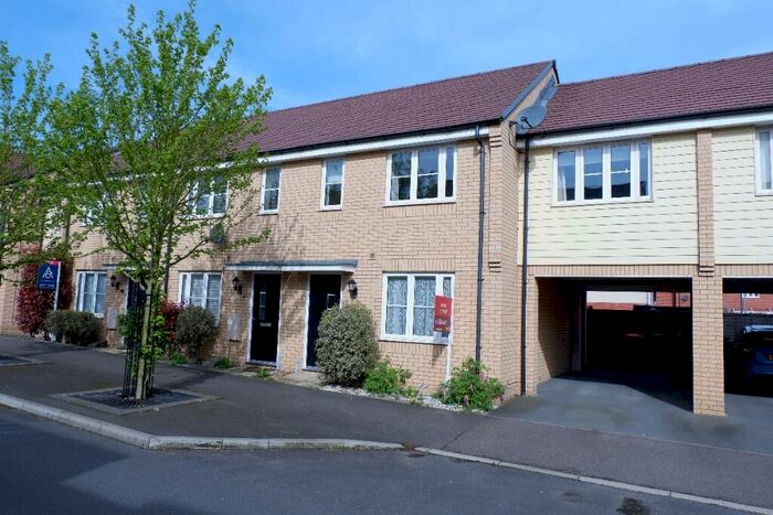 3 Bedroom Terraced House To Rent In Wolseley Drive, Dunstable, LU6