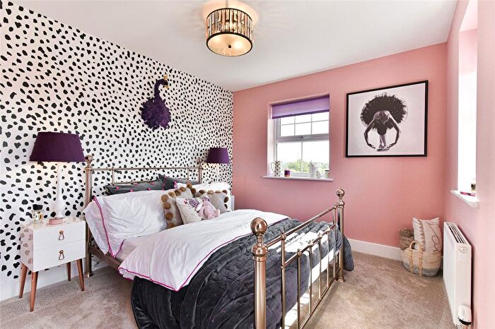 4 Bedroom Detached House For Sale In Ochre Meadows, Theale, Reading, Berkshire, RG7