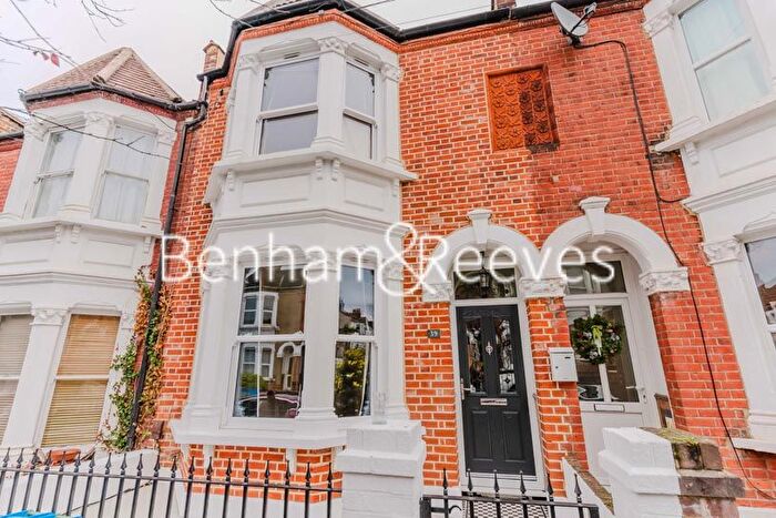 3 Bedroom Terraced House To Rent In Wernbrook Street, Woolwich, SE18