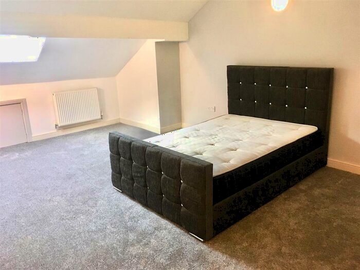 2 Bedroom Apartment To Rent In Victoria Road, Elland, HX5