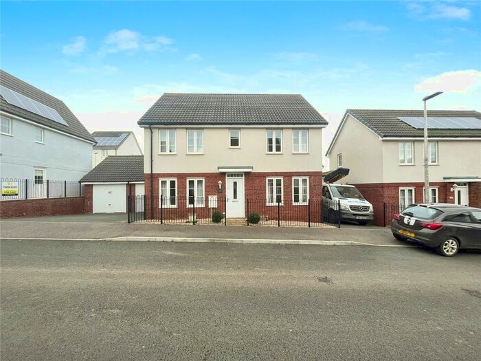 4 Bedroom Detached House To Rent In Hook Drive, Exeter, Devon, EX2