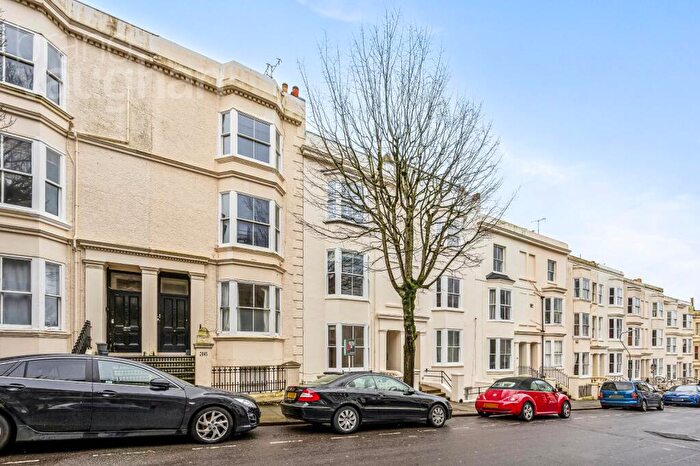 2 Bedroom Flat For Sale In York Road, Hove, BN3