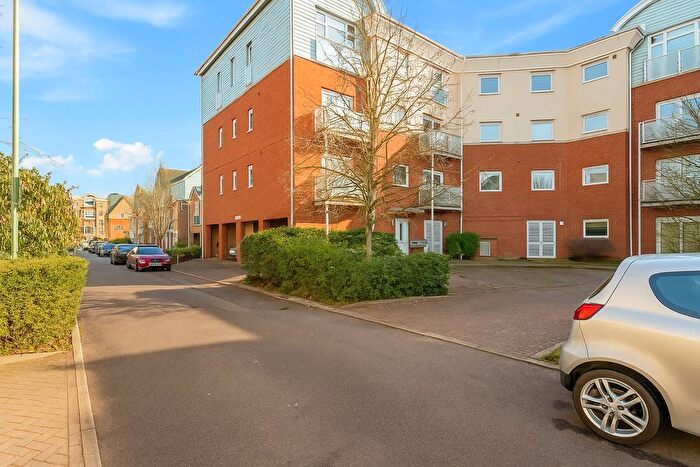 2 Bedroom Flat To Rent In Ref: Gf - Reynolds Avenue, Redhill, RH1