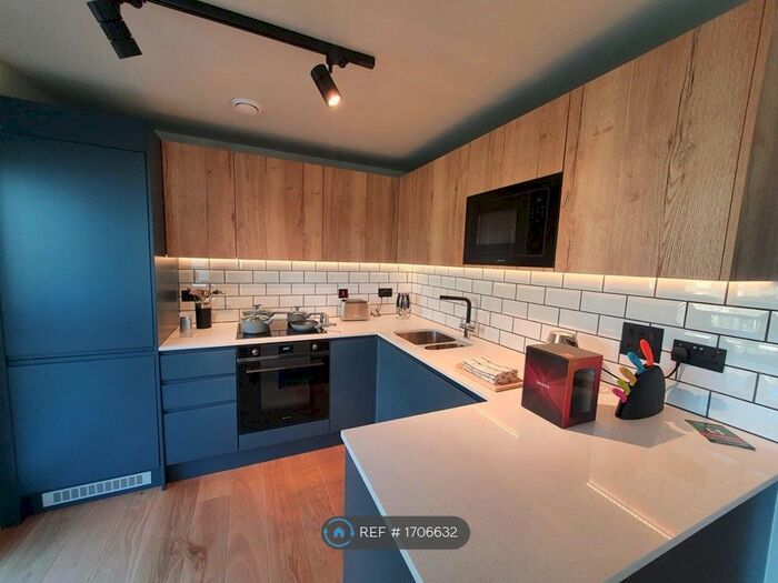 1 Bedroom Flat To Rent In Tower Bridge Road, London, SE1