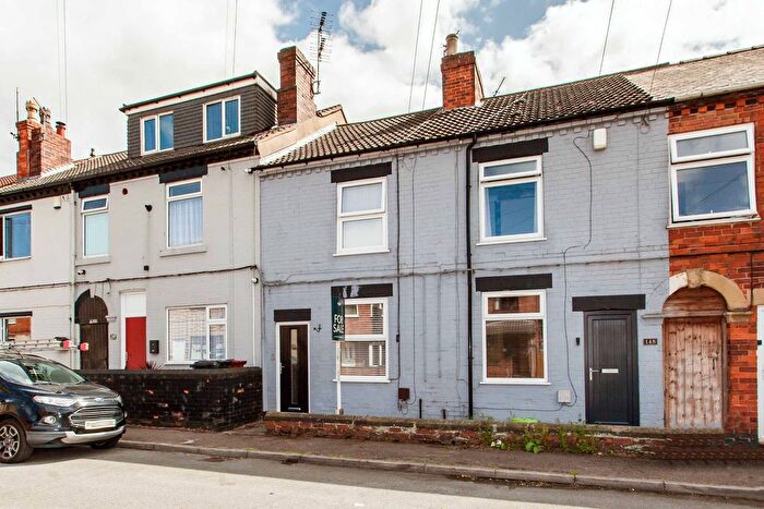 3 Bedroom Terraced House For Sale In Selwyn Street, Bolsover, S44