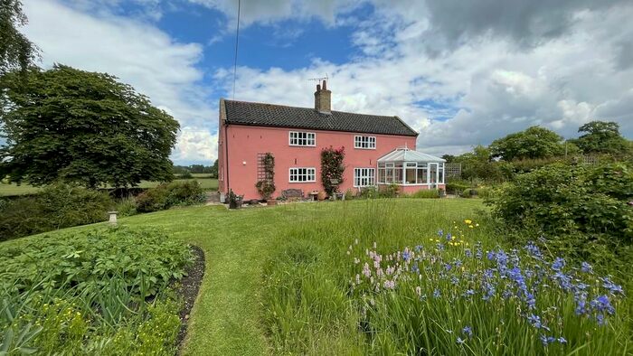 3 Bedroom Cottage For Sale In Sotherton, NR34