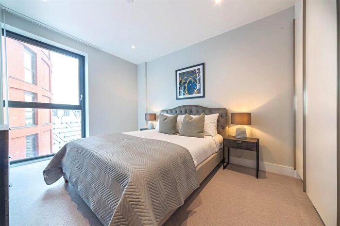 1 Bedroom Apartment To Rent In Avalon Point, Silvocea Way, London, E14