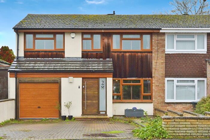 4 Bedroom Semi-Detached House For Sale In Porters Close, Deanshanger, Milton Keynes, MK19