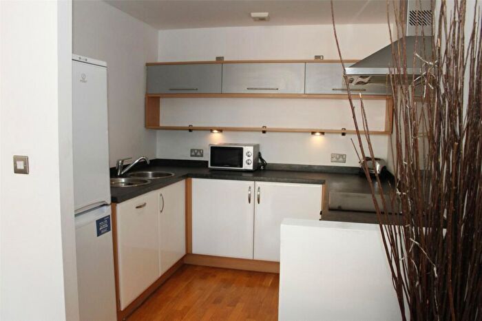 2 Bedroom Apartment To Rent In The Lock Building, Whitworth Street West, Manchester City Centre, Greater Manchester, M1