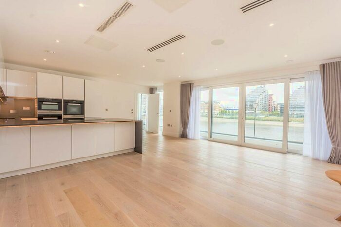 2 Bedroom Flat To Rent In Central Avenue, Fulham, London, SW6
