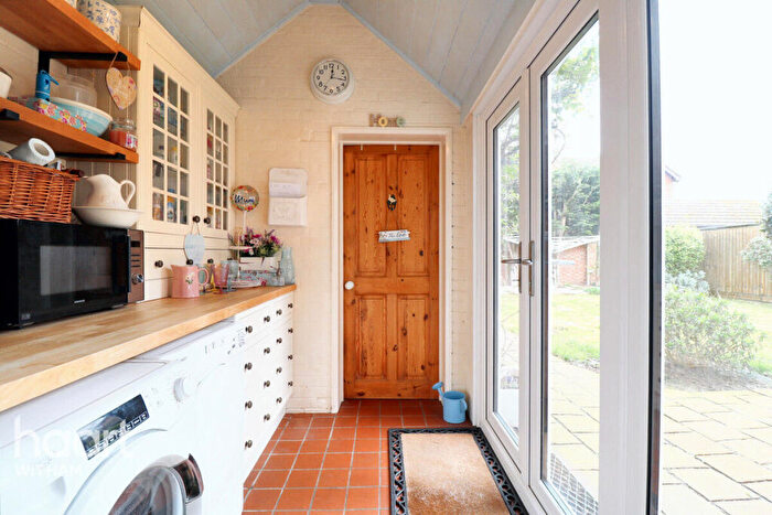 4 Bedroom Detached House For Sale In North End, Southminster, CM0