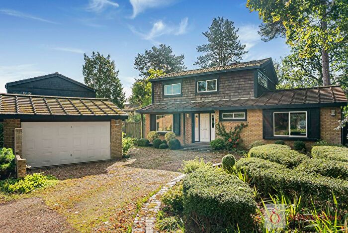 4 Bedroom Detached House To Rent In The Arbour, Hertford, SG13