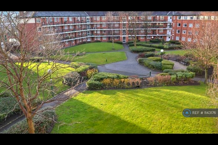 2 Bedroom Flat To Rent In Redmires Court, Salford, M5