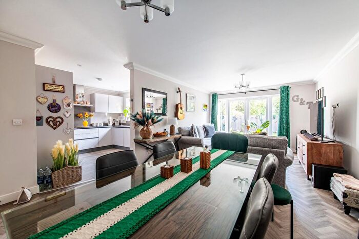 2 Bedroom Semi-Detached Bungalow For Sale In Mulberry Place, Maidstone, Kent, ME15
