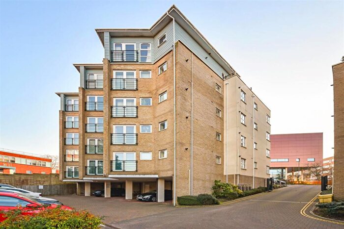 2 Bedroom Flat For Sale In Coxford Road, Southampton, SO16