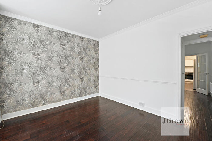 3 Bedroom Terraced House For Sale In Kent Road, Grays, RM17