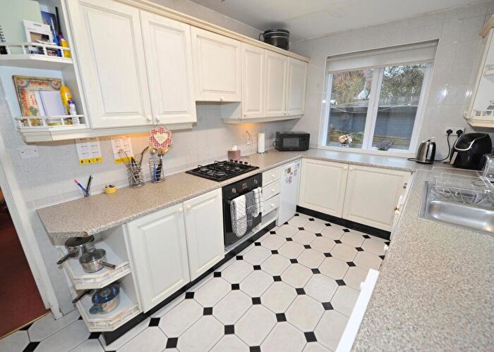 3 Bedroom Semi-Detached House For Sale In Broadway, Irlam, M44