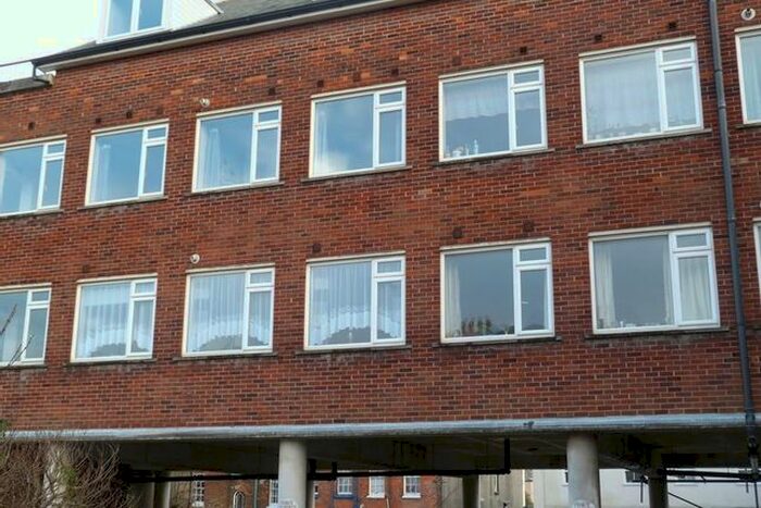 1 Bedroom Flat To Rent In Union Road, Ryde, PO33