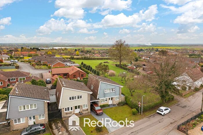 4 Bedroom Detached House For Sale In Upperthorpe Road, Westwoodside, Doncaster, Lincolnshire, DN9