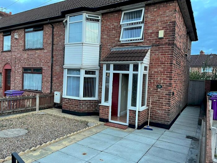 3 Bedroom Semi-Detached House To Rent In East Lancashire Road, Liverpool, Merseyside L11