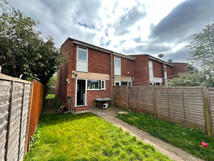 2 Bedroom End Terrace House For Sale In Marriott Close, Oxford, Oxfordshire, OX2
