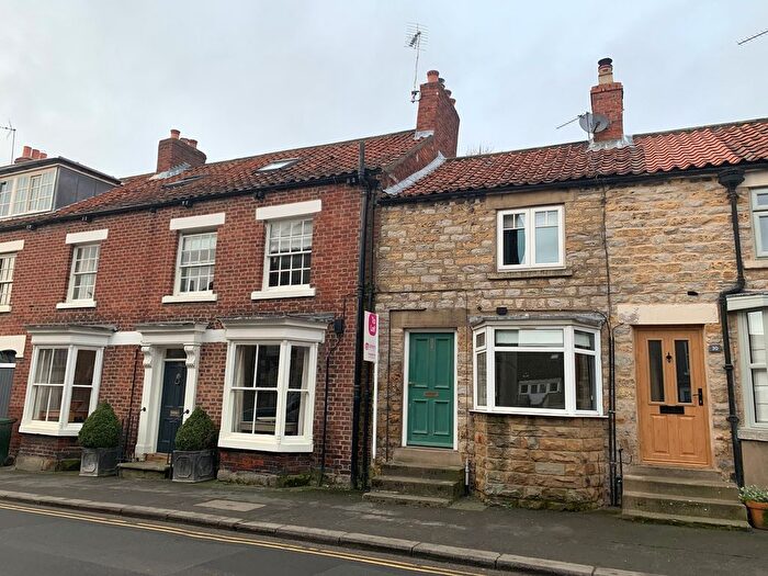 2 Bedroom Terraced House To Rent In West End, York, YO62