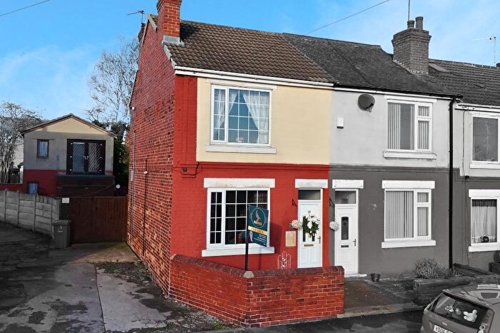 2 Bedroom End Terrace House For Sale In Moorhouse View, South Elmsall, Pontefract, WF9