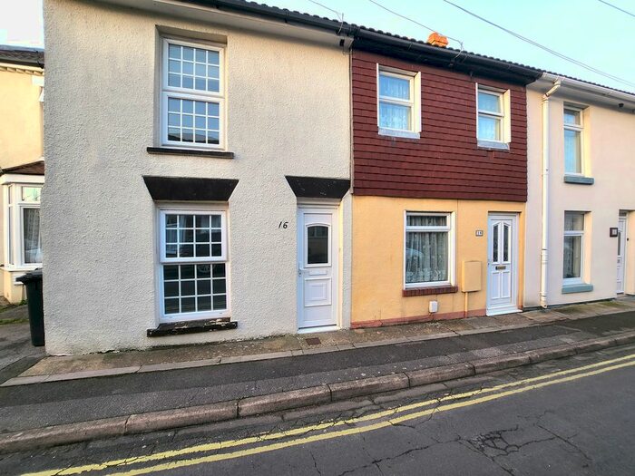 2 Bedroom End Of Terrace House To Rent In Clifton Street, Gosport, PO12