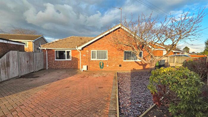 4 Bedroom Detached Bungalow For Sale In Ranworth Close, Belton, NR31
