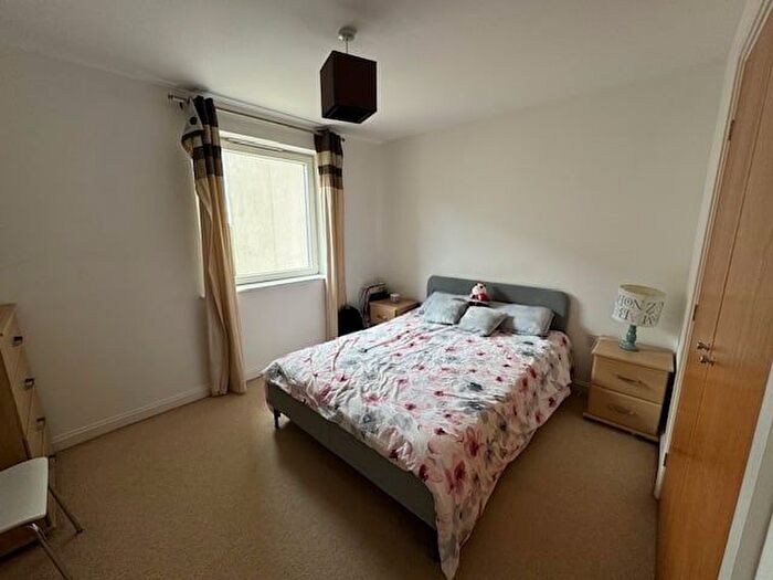 1 Bedroom Flat For Sale In Heol Glan Rheidol, Cardiff, CF10