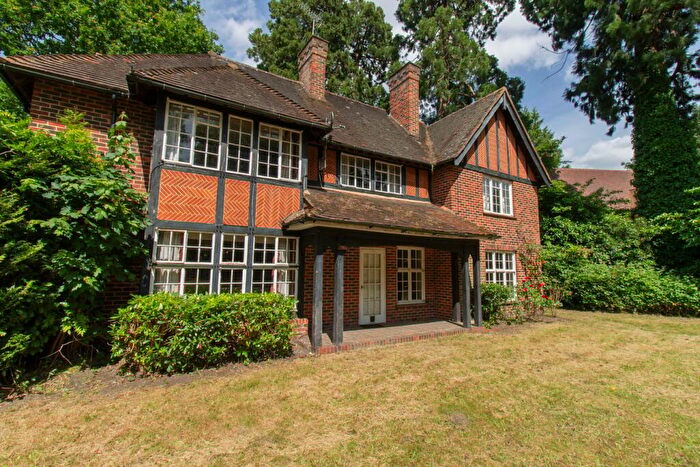 5 Bedroom Detached House To Rent In Stockton Avenue, Fleet, GU51